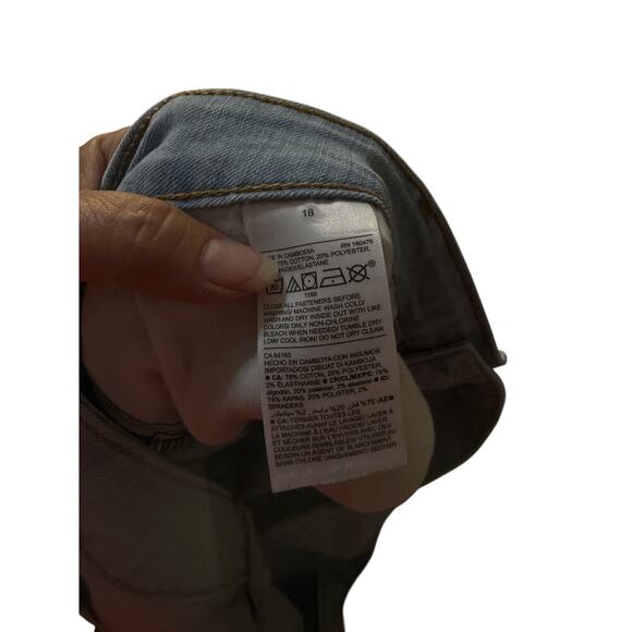 Old Navy Super Skinny Mid Rise Women's Size 18 White Wash Blue Jeans - Picture 5 of 5